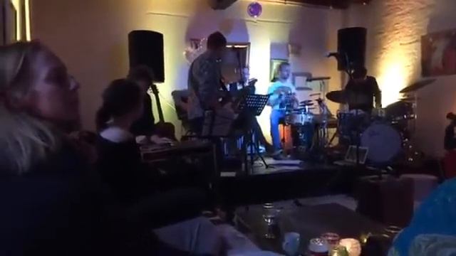 Skarpladt + gæster 12 maj 2017 X-perimentet, Esbjerg смотреть онлайн