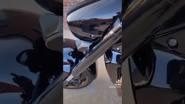 Suzuki m109r with a 280 fat front смотреть онлайн