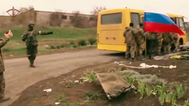 Еще одна версия видео на песню "Пливе кача" Акима Апачева смотреть онлайн