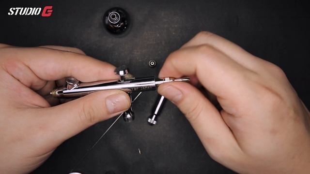 How to clean your airbrush | Tutorial Tuesday смотреть онлайн