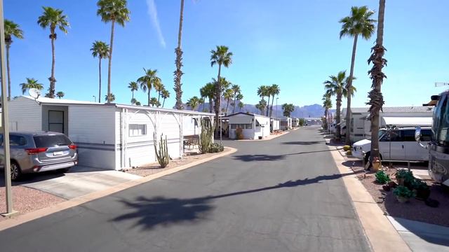 Tour of Superstition Lookout RV Resort located in Apache Junction Arizona смотреть онлайн