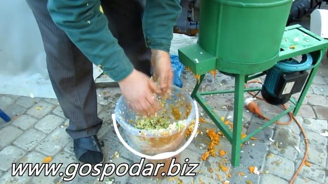 Электрическая терка сочных кормов Пчелка 4 смотреть онлайн