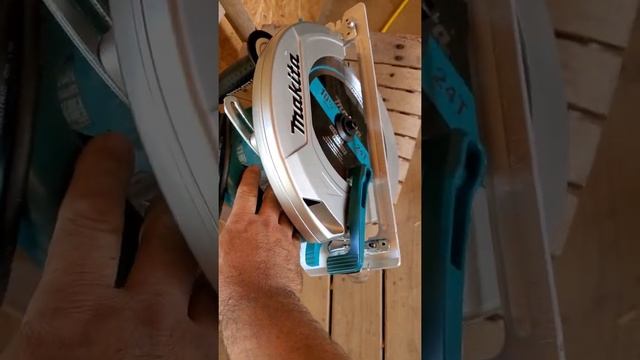 Makita saw 10-1/4" смотреть онлайн