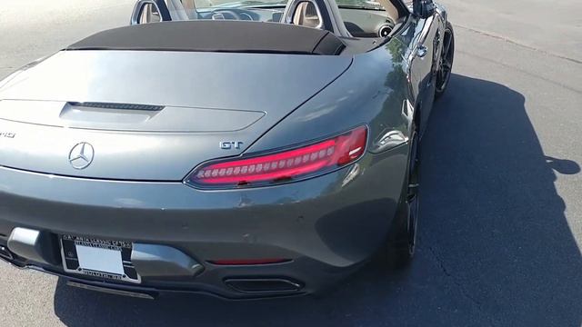 First Look! Mercedes-AMG GT Roadster смотреть онлайн