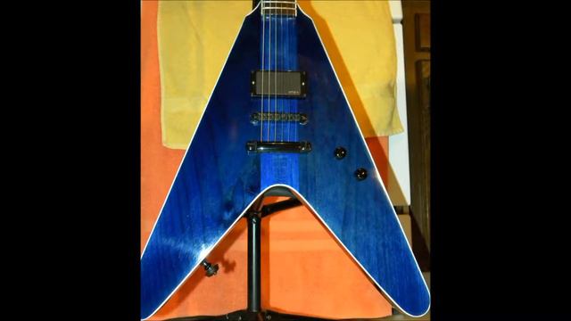 Flying - V complete pics смотреть онлайн