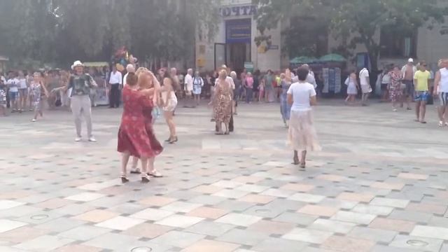 Танцы кредитки Ялта смотреть онлайн