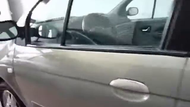 Renault Scenic 2.0 Automático 2006 смотреть онлайн