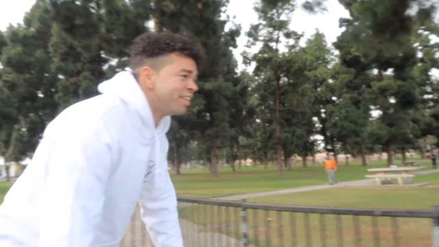 1v1 GAME OF BIKE: JOHN HICKS vs KRIS DaMEXICAN смотреть онлайн