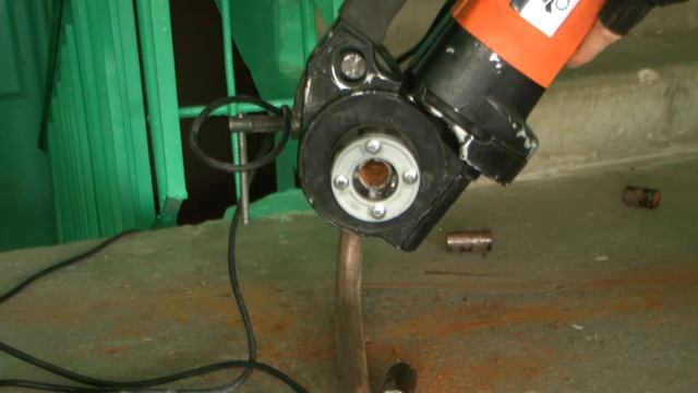 Ручной электрический резьбонарезной клупп KERN смотреть онлайн