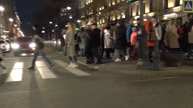АВТОЗВУК ПО ГОРОДУ НА САМОЙ ГРОМКОЙ ЖИГЕ! РЕАКЦИЯ НА ХИТЫ 2007. Первая часть. смотреть онлайн