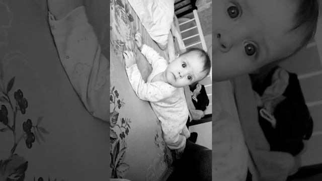 5месяцев... Учимся ползать смотреть онлайн