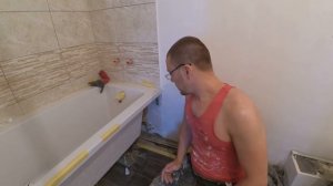 Пробил ПВХ трубу в полу сверлом. Как быстро запаять. Варианты решения.