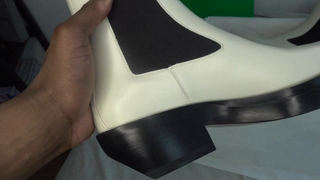 MY MOST EXPENSIVE SHOE?! | Bottega Veneta Lean Boot Unboxing and Try-On смотреть онлайн