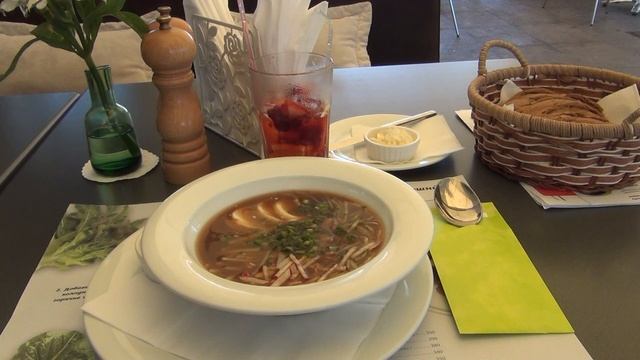 Великий Новгород часть 22 Обед.mpg