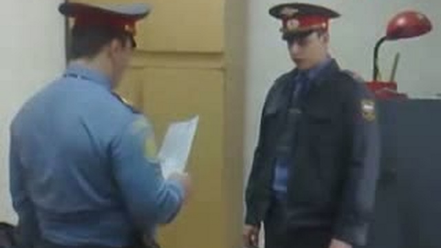 Экзамен в Милиции по английскому языку - ржач смотреть онлайн
