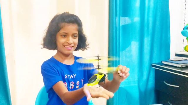 Unboxing Of RC Helicopter | Hand Sensor Helicopter | Gravity Sensor Helicopter Test #VanshToysWorld