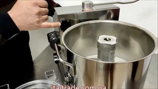 Куттер Frosty HR-6