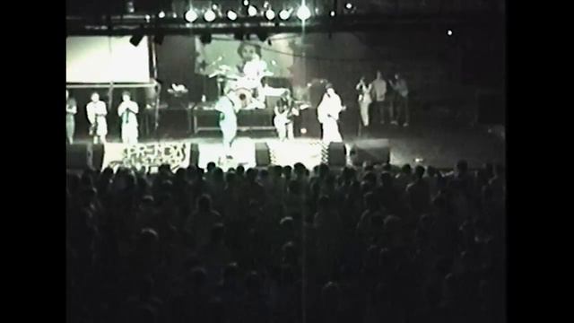 Running Potatoes - Sell out (Reel Big Fish) - Cemento 10/04/2004 смотреть онлайн