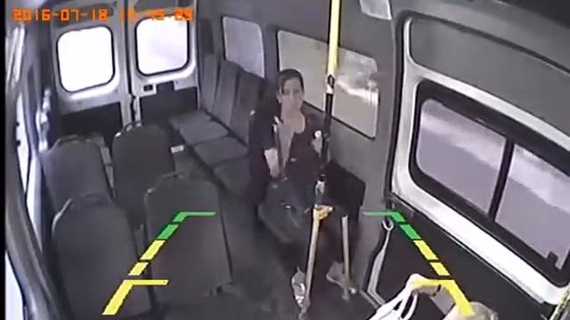 Горожане возмущены поступком водителя сломавшего руку пассажирке смотреть онлайн