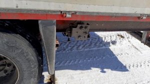 Лайфхак. Поднимаем ось без домкрата