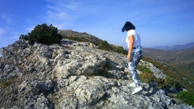 Подъём на гору Сокол в октябре | Крым 2021 смотреть онлайн