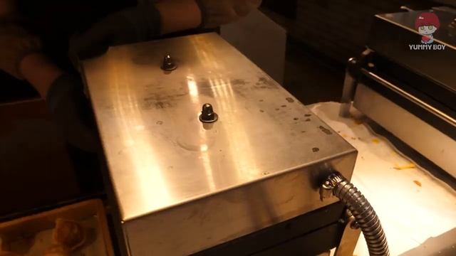 Рисовый пирог грецкого ореха - корейская уличная еда | Korean street food смотреть онлайн
