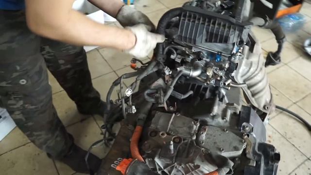 установка двигателя от TOYOTA AQUA на TOYOTA PRIUS20 смотреть онлайн