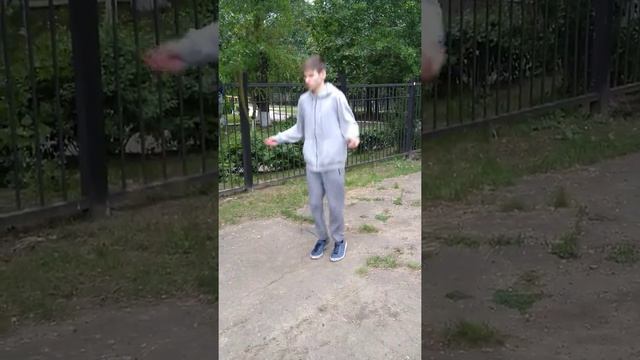 8 класс, 3 четверть, прыжки через скакалку → 110 раз за минуту смотреть онлайн