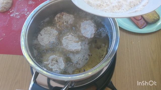 Котлеты с секретом. Получаются воздушные и сочные. Котлеты готовим в АМС кастрюлях смотреть онлайн