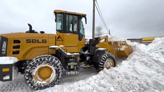 Фронтальный погрузчик SDLG 936L новая техника в парке приобрели для уборки снега ООО "ТЛК" ООО "АСС смотреть онлайн