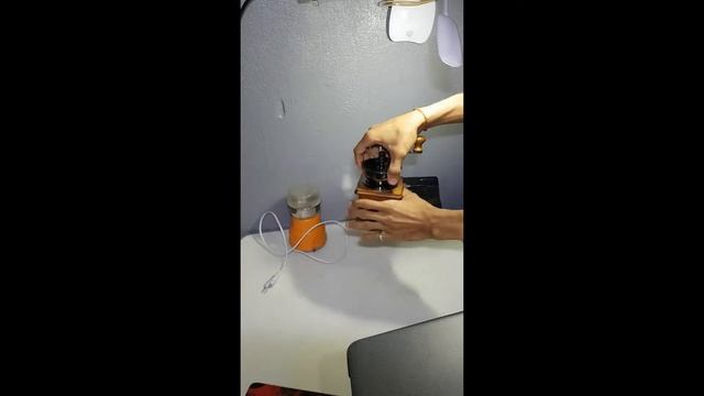 مطحنة القهوة اليدوية احترافية مراجعة هل تستحق الشراء / moulin à café manuel смотреть онлайн