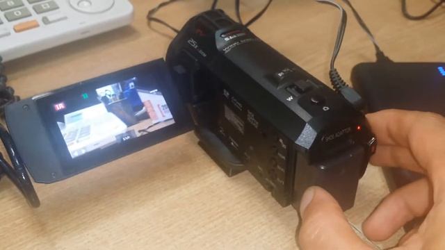 Camera video Panasonic HC-VX980 si Bateria externa Trust Primo de 20000 mAh смотреть онлайн