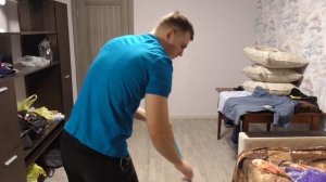 Как правильно подметать пол