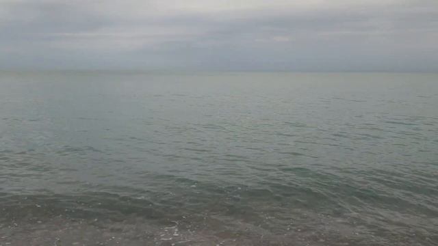 Просто релакс. Пляж Морская звезда. Лазаревское Сочи. Погода 3 апреля 2023. Нет ветра, воздух +12 С