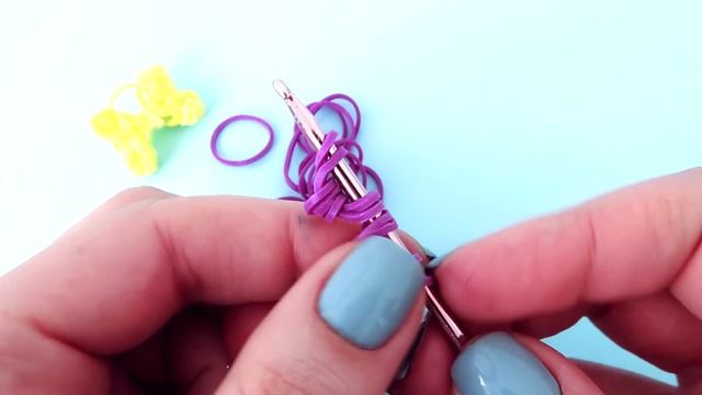 3 DIY КОЛЬЦА ИЗ РЕЗИНОК. ЛЕГКОЕ ПЛЕТЕНИЕ | Ring Rainbow loon hook only смотреть онлайн