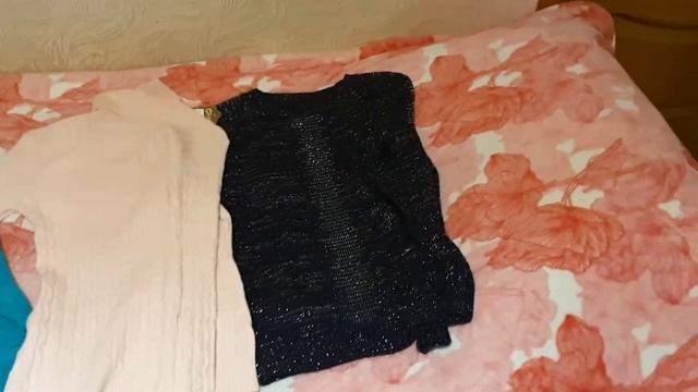 Купила теплые кофты в разных цветах. Показываю и рассказываю про свой шопинг смотреть онлайн