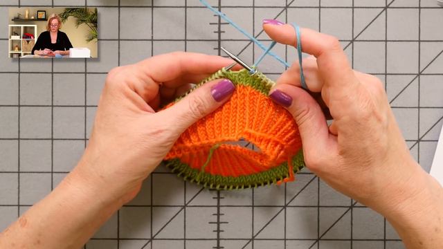Knitting Tutorial - Color My Cuffs смотреть онлайн