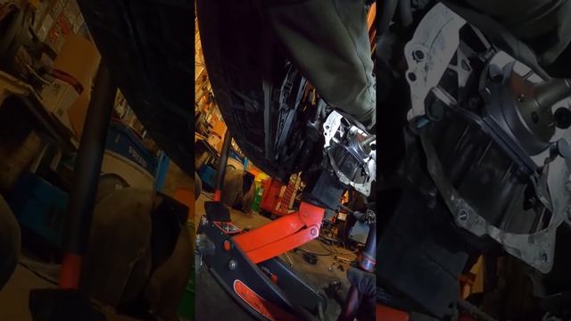 vw caddy 1.9 tdi crankshaft seal installation part 4 смотреть онлайн