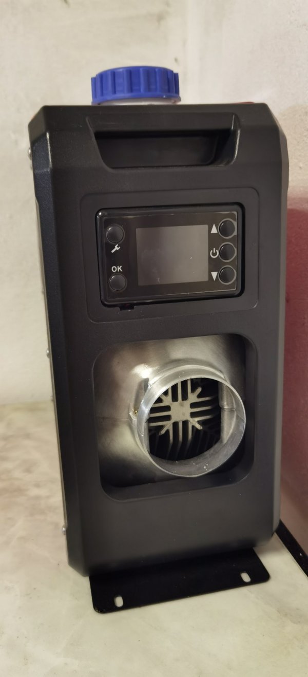 Дизельный отопитель для гаража. Первый запуск.