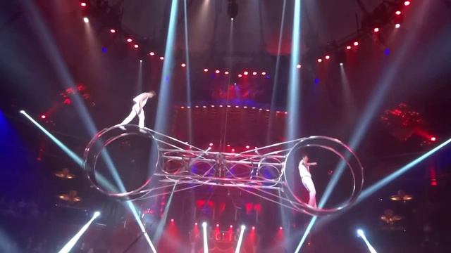 Duo Vanegas Cirque D'Hiver Bouglione смотреть онлайн