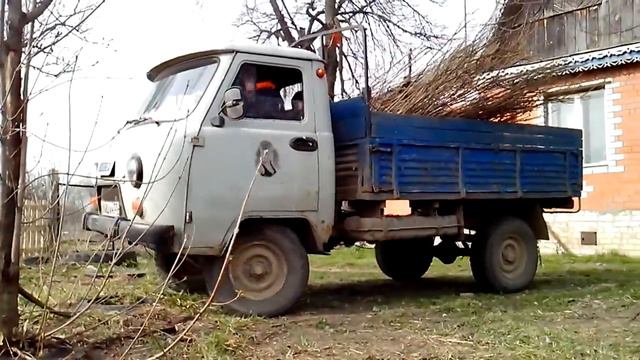 Выкорчёвывание шиповника УАЗиком смотреть онлайн