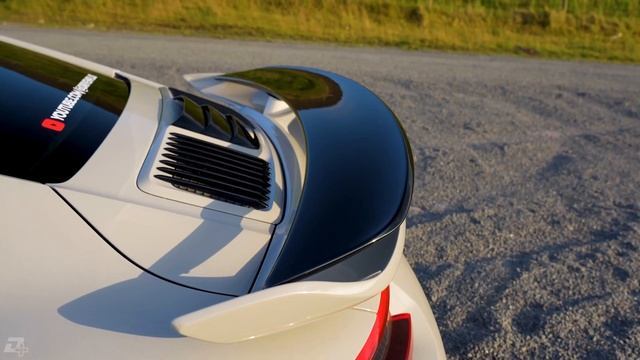 The ULTIMATE sports car! | The Porsche 911 991.2 Turbo S review with 0-60mph смотреть онлайн