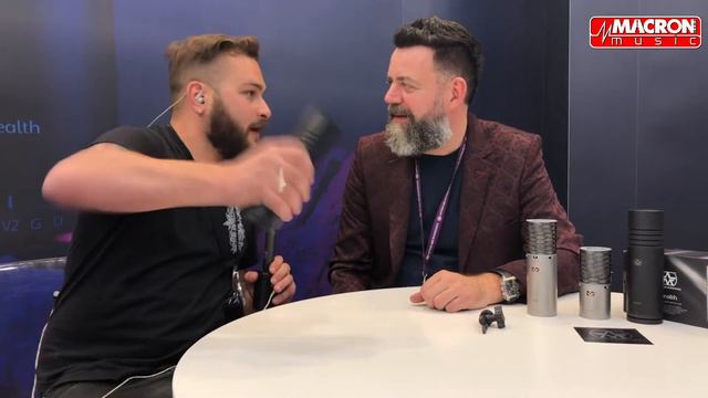 NAMM 2019 - Aston Stealth Microphone смотреть онлайн