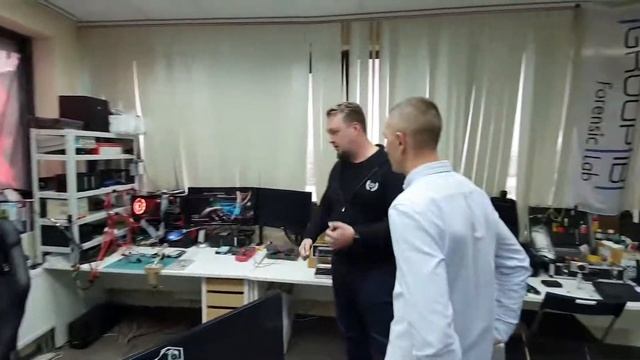 Телефоны и планшеты следят за нами.... #МойКавказ смотреть онлайн