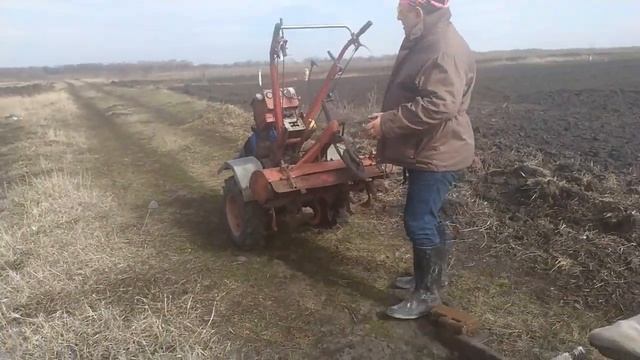 Начало сезона 2020 закрытие влаги фрезой! Еще одно преимущество 15 лошадей! смотреть онлайн