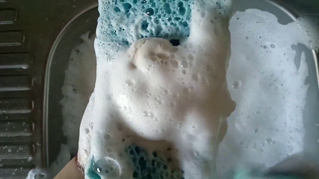 ASMR #washing /two #soaps #soapsuds #spongesqueeze/два мыла #мылоасмр #мыление #губки #пена #asmr
