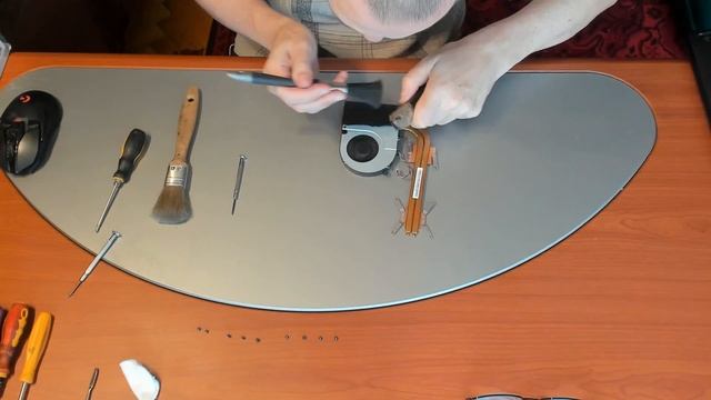 Disassembly Lenovo IdeaPad G700 20251 59391958 смотреть онлайн