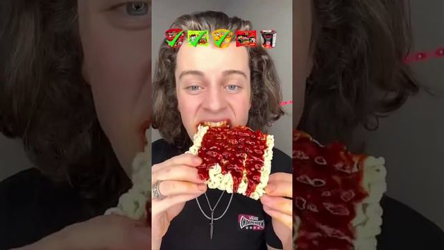 ААА я так хочу лапшууу😍😍