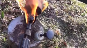 Работа с паяльной (бензиновой) лампой .Как разжечь паяльную лампу