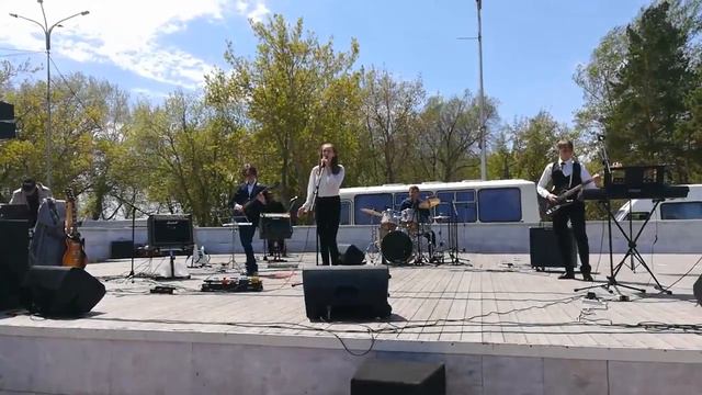 Show must go on (Карагандинский квер) смотреть онлайн